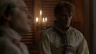 OUTLANDER_-_E3X13_EYE_OF_THE_STORM_070.jpg