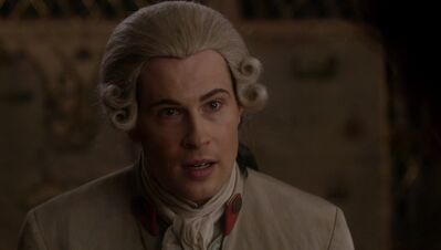 OUTLANDER_-_E3X13_EYE_OF_THE_STORM_385.jpg