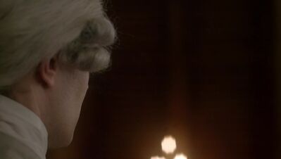 OUTLANDER_-_E3X13_EYE_OF_THE_STORM_509.jpg
