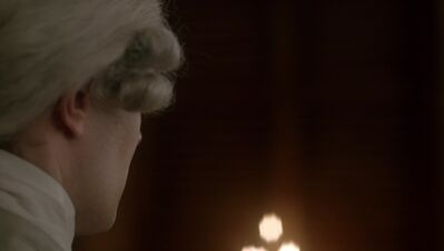 OUTLANDER_-_E3X13_EYE_OF_THE_STORM_510.jpg