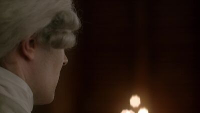 OUTLANDER_-_E3X13_EYE_OF_THE_STORM_515.jpg