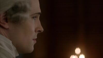 OUTLANDER_-_E3X13_EYE_OF_THE_STORM_520.jpg