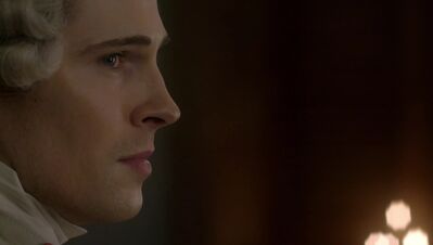 OUTLANDER_-_E3X13_EYE_OF_THE_STORM_530.jpg