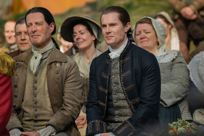 OUTLANDER_-_E5X01_THE_FIERY_CROSS_STILLS_0003.jpg